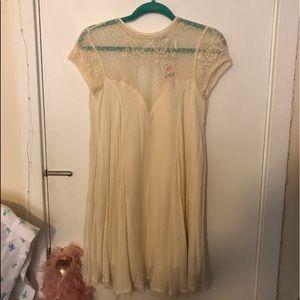 BRAND NEW URBAN OUTFITTERS